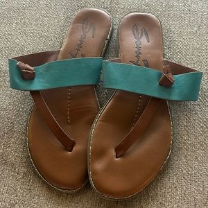 Woman sandals